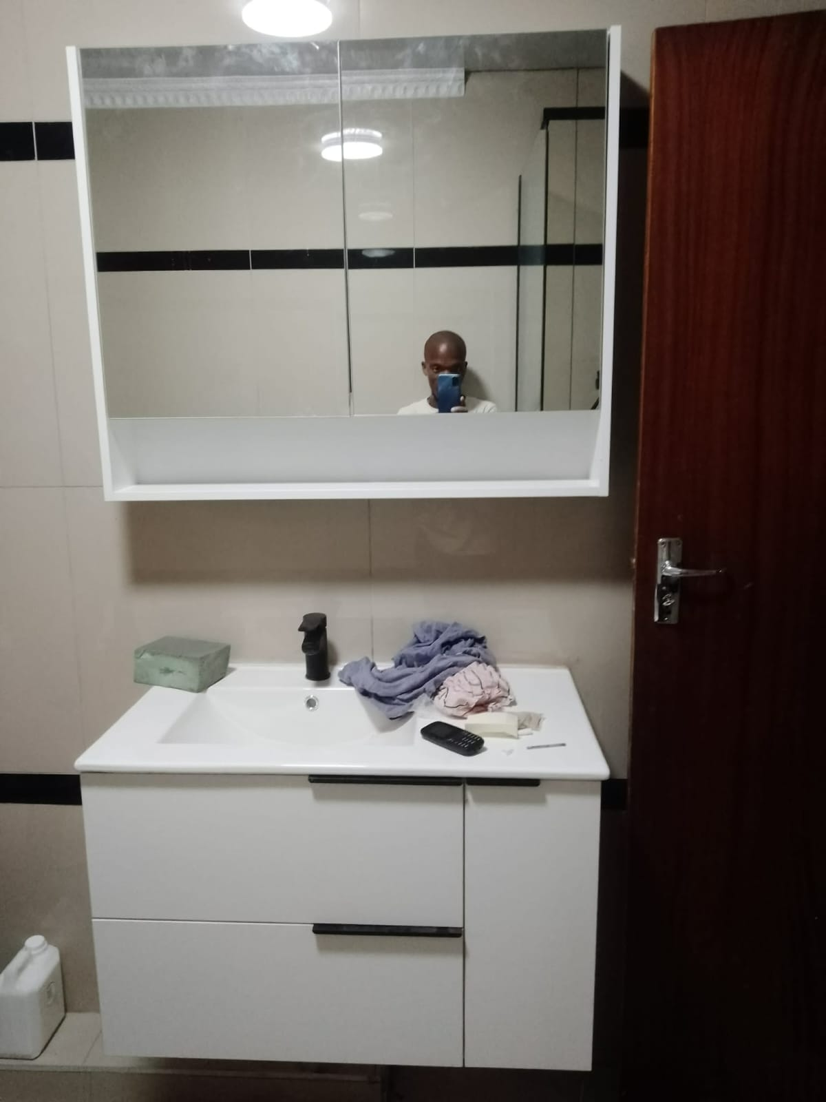 White Vanity with Mirror